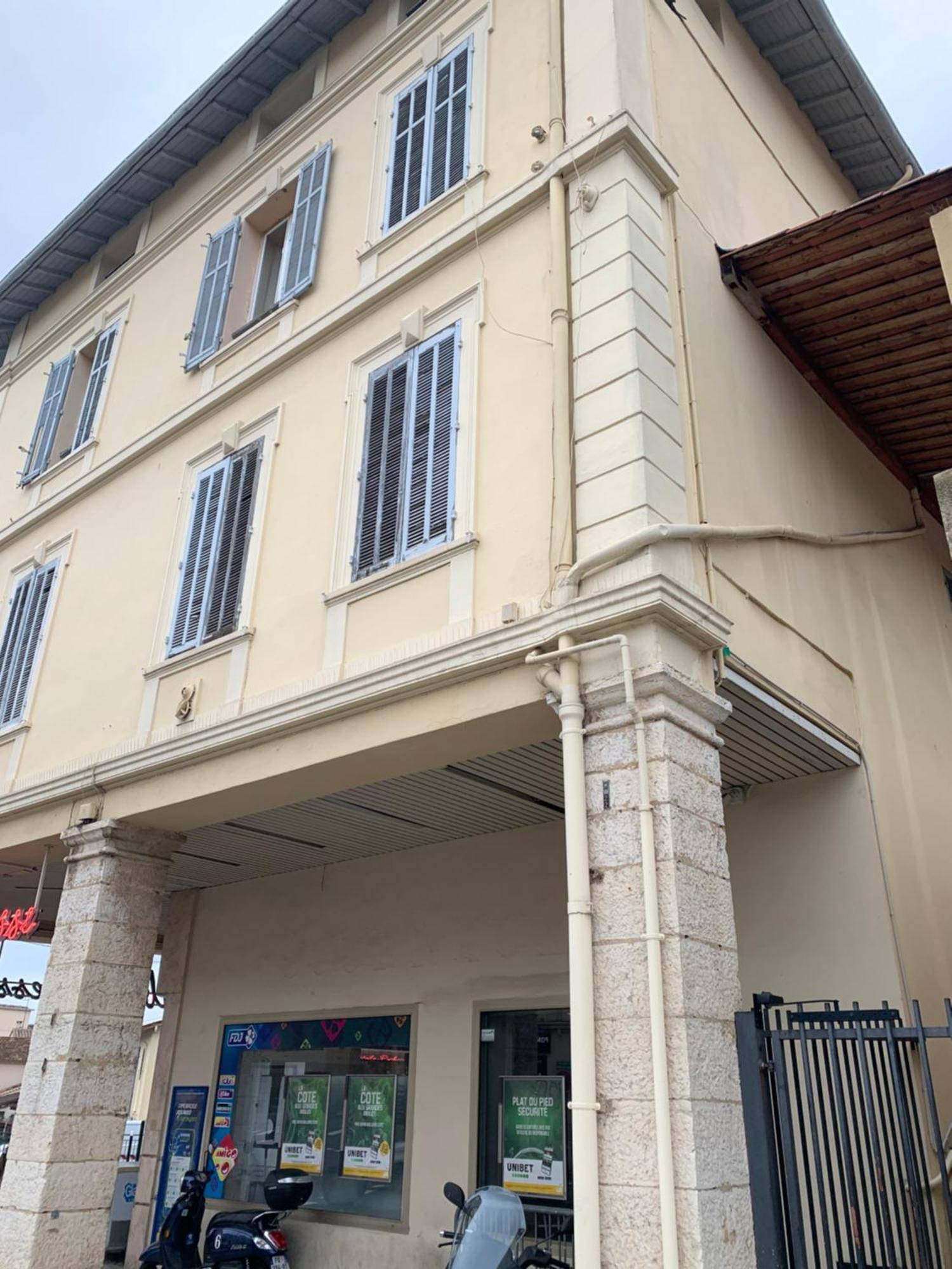 Un Appartement Atypiquement Provencal Le Cannet Bagian luar foto