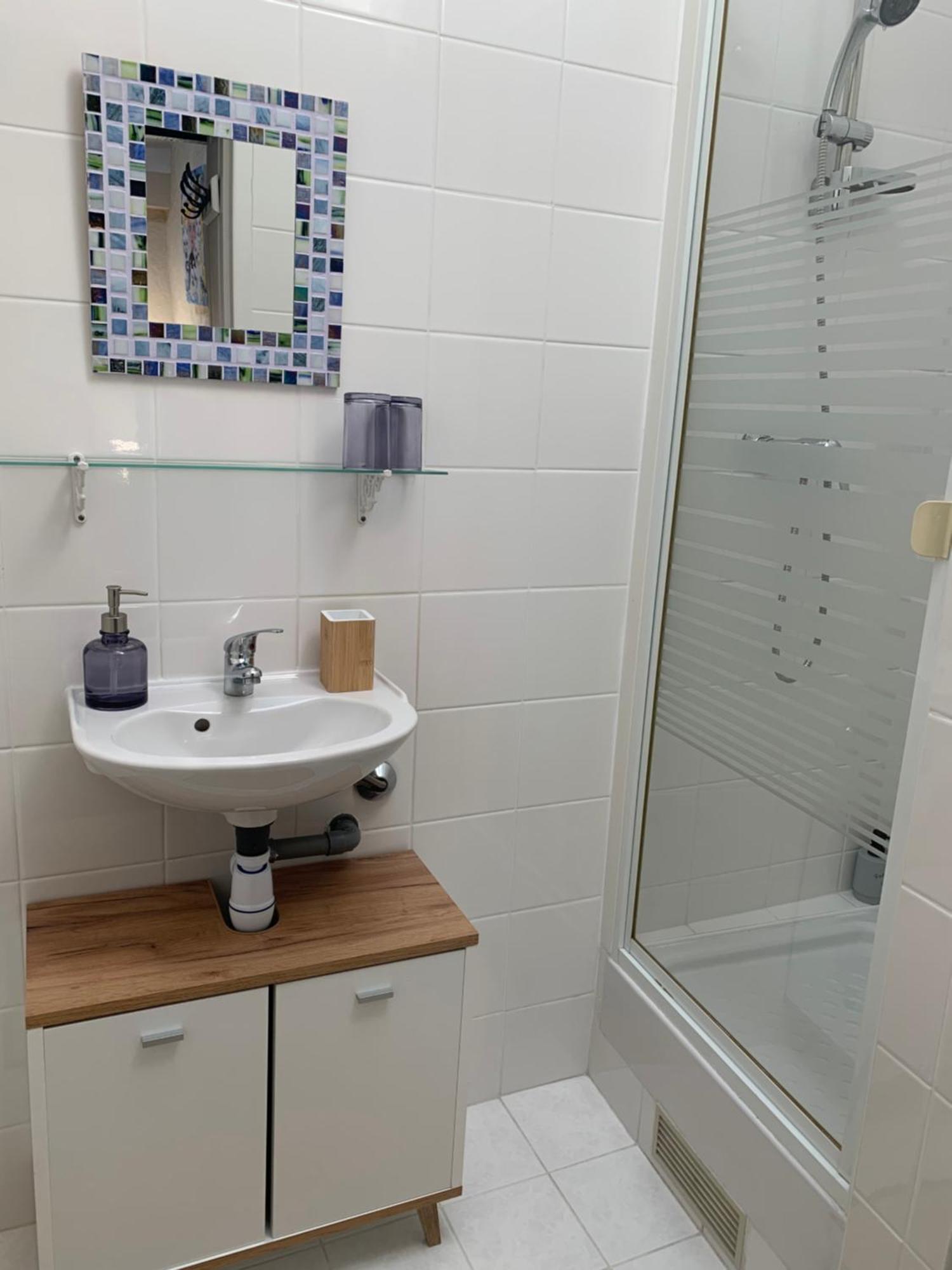 Un Appartement Atypiquement Provencal Le Cannet Bagian luar foto